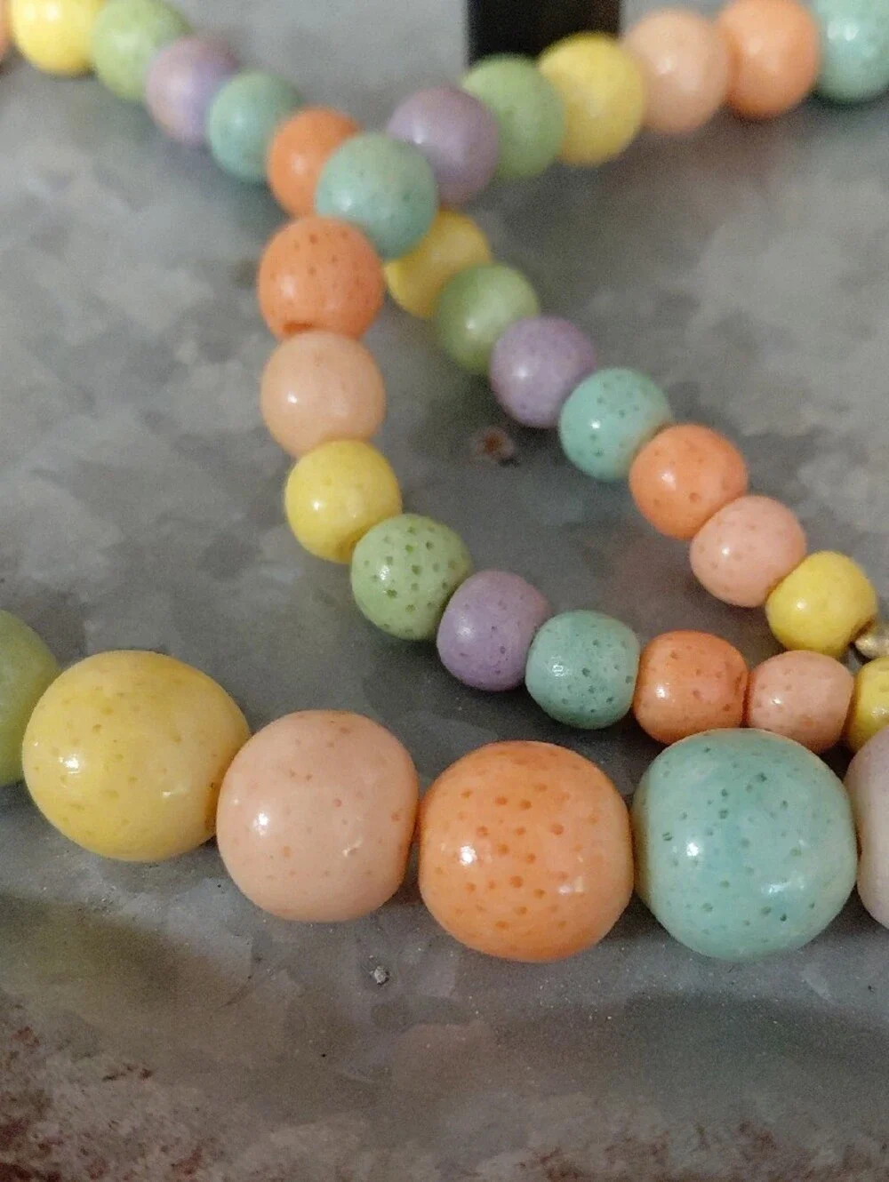 Vintage 1970s, Natural Sponge Coral, Pastel Beaded Necklace